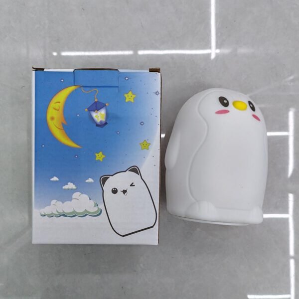 Cartoon pat lamp rabbit penguin panda battery USB charging night light children's colorful gradient night light