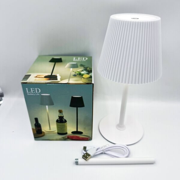 Pleated Tall Lamp Nordic Charging Minimalist Luxury Vintage Night Light Bedside Decor Outdoor European-Style Small Table Lamp