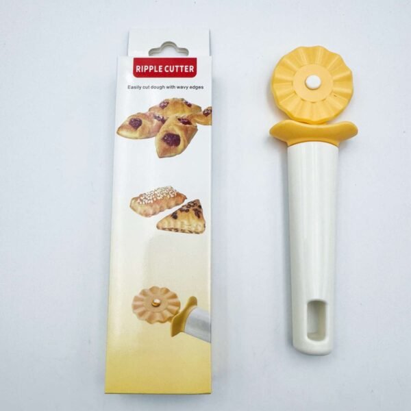 Multifunctional Four-in-One Dough Cutter Flower Roller Knife for Baking Kitchen Modeling Pizza Pie Crust-Cheese Tools